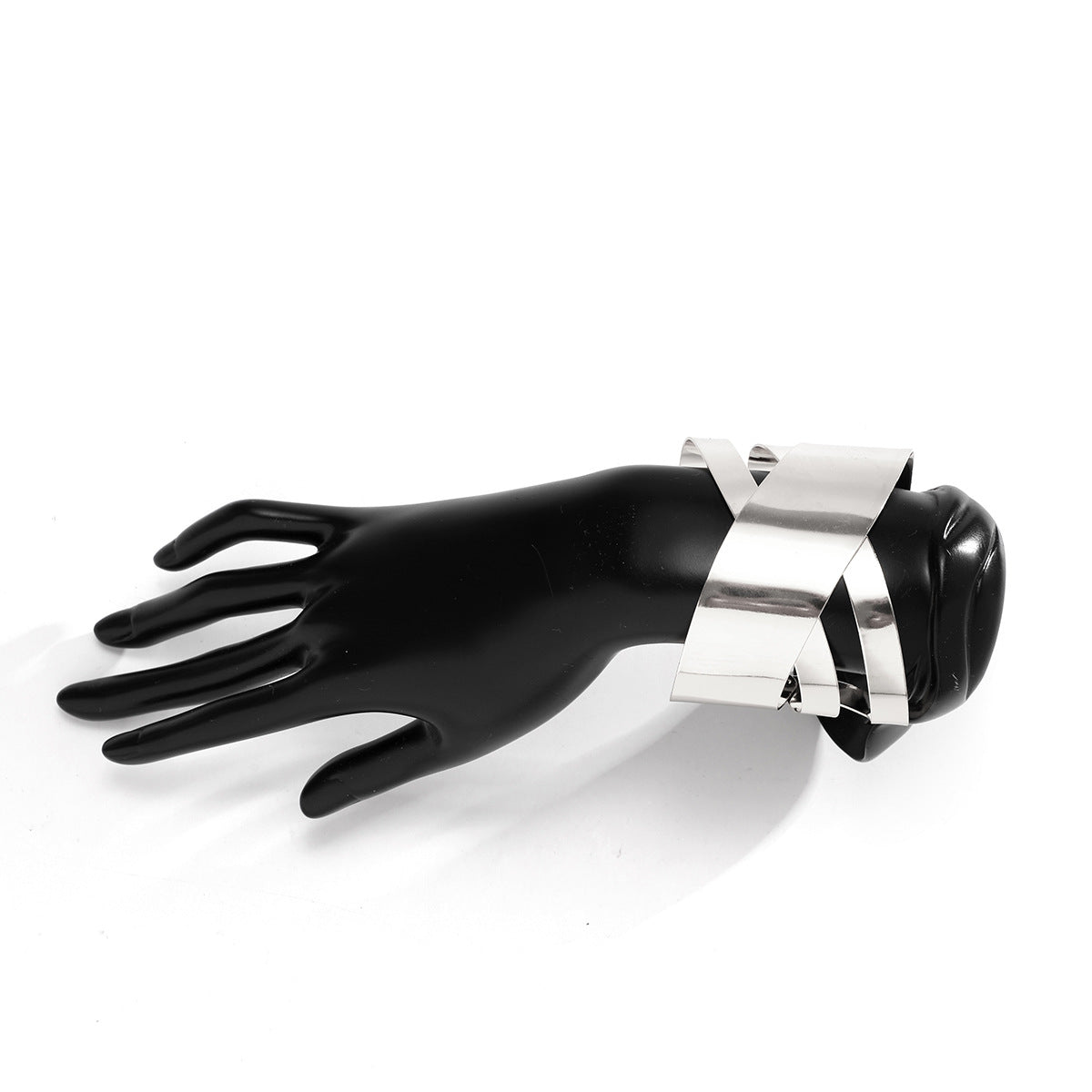 Brazalete Geométrico de Hierro en Estilo IG, Bañado en Oro Blanco y Oro