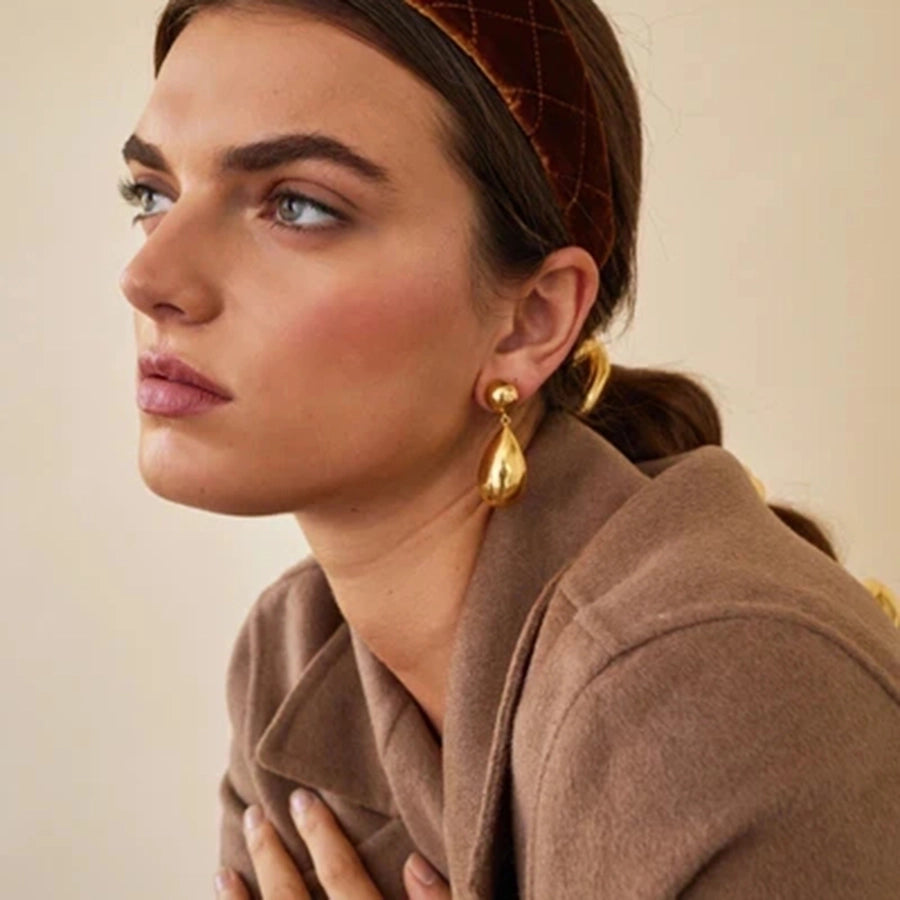 Aretes Colgantes en Forma de Gotas de Agua de Acero Inoxidable Bañados en Oro de 18K - Estilo IG