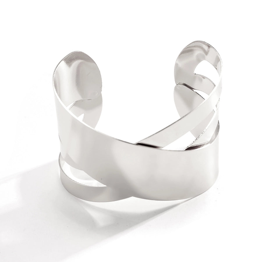 Brazalete Geométrico de Hierro en Estilo IG, Bañado en Oro Blanco y Oro