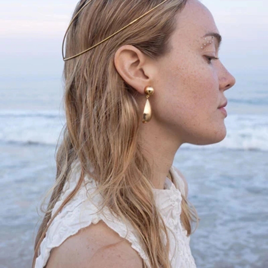 Aretes Colgantes en Forma de Gotas de Agua de Acero Inoxidable Bañados en Oro de 18K - Estilo IG